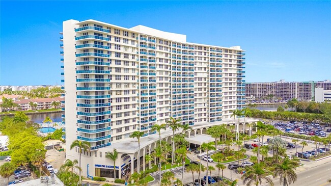 Building Photo - 3800 S Ocean Dr