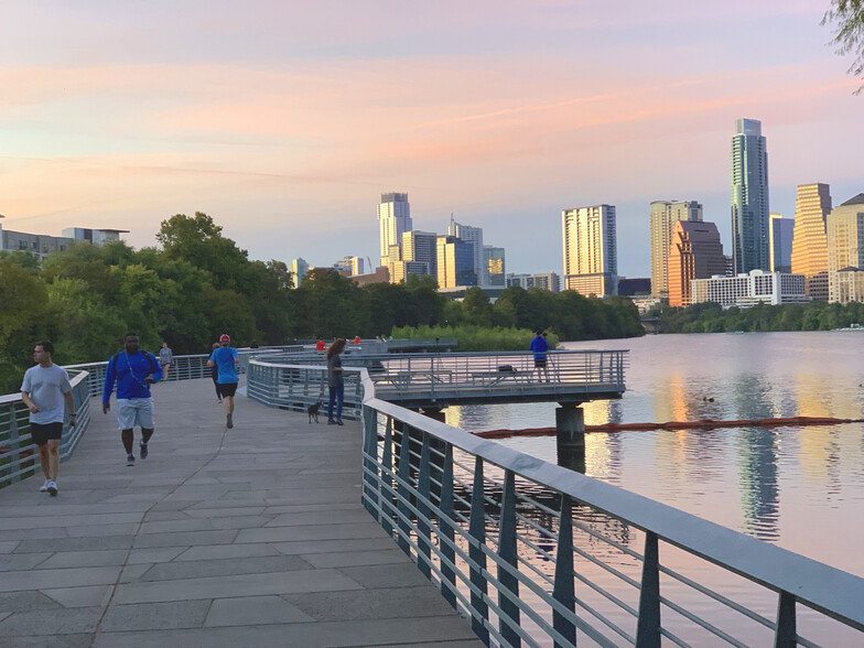 Boardwalk Trail on Lady Bird Lake - 1500 E Side Dr