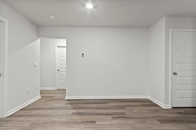 Building Photo - 9948 Sequoyah Cove Dr