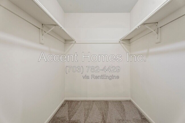 Building Photo - 7867 Painted Daisy Dr