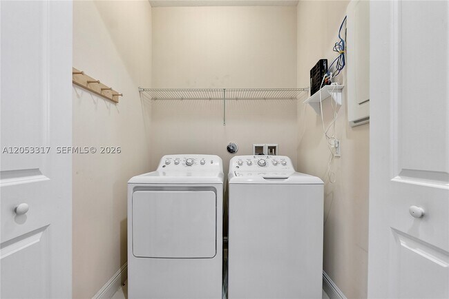 Building Photo - 20914 NW 1st Dr