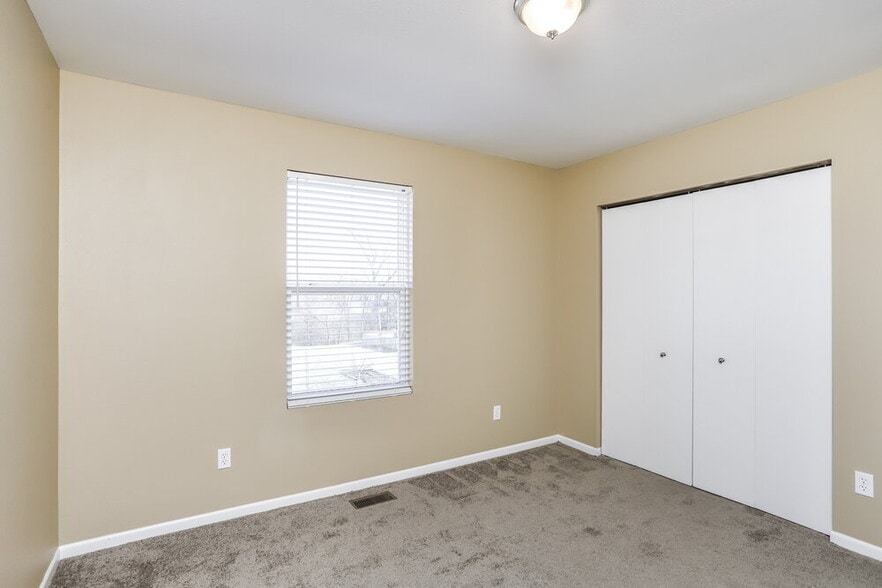 Building Photo - 755 Rockshire Dr