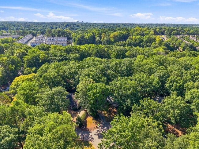 Building Photo - 4011 Arckelton Dr