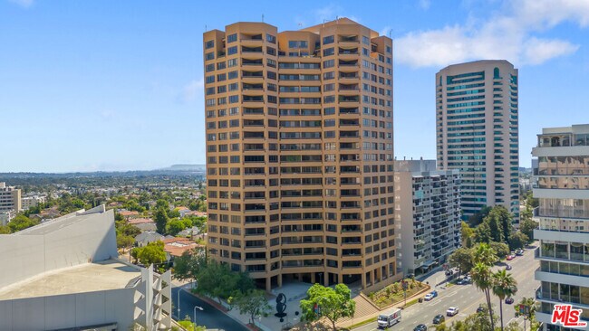 Building Photo - 10430 Wilshire Blvd