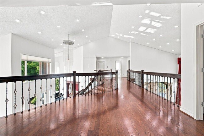 Building Photo - 6122 Trailwood Ln