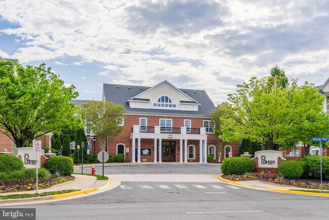 Building Photo - 12954 Centre Park Cir