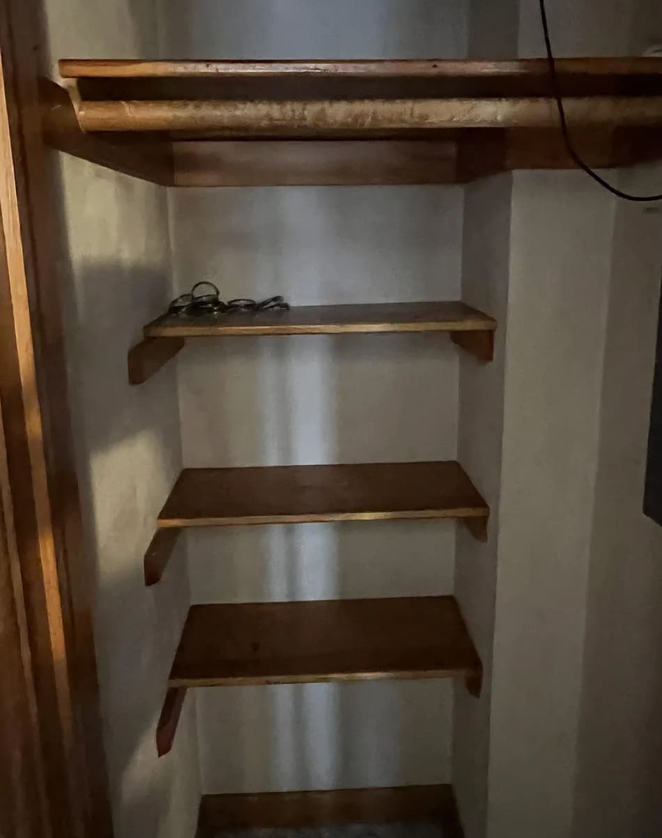 Building Photo - 1617 A Ave NE