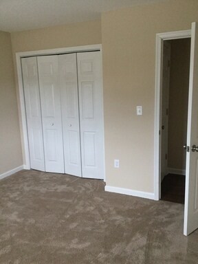 Building Photo - Spacious 3 Bedroom, 2 Bath Home in Williamsburg