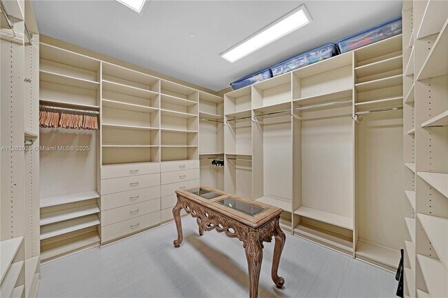 Building Photo - 9601 Collins Ave
