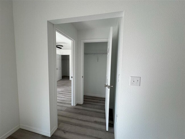 Building Photo - 8850 E Ogden Ln