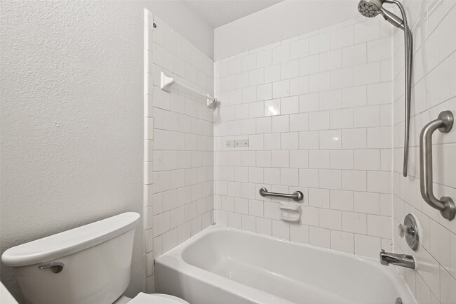 Building Photo - 19215 Talcott Way Dr