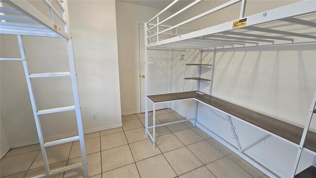 Building Photo - 4854 Kingston Cir