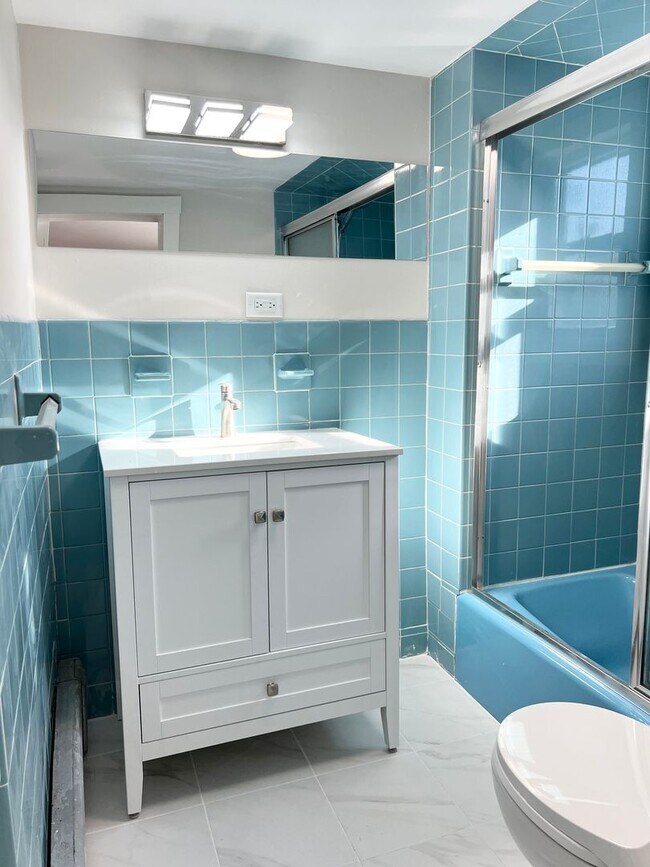 Building Photo - 47 Warwick St