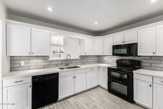 Building Photo - 3920 W Harmont Dr