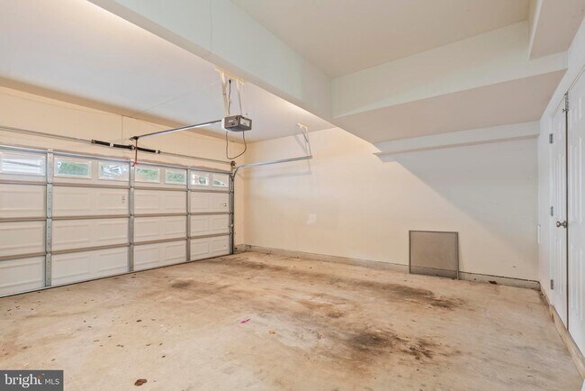 Building Photo - 22615 Norwalk Square
