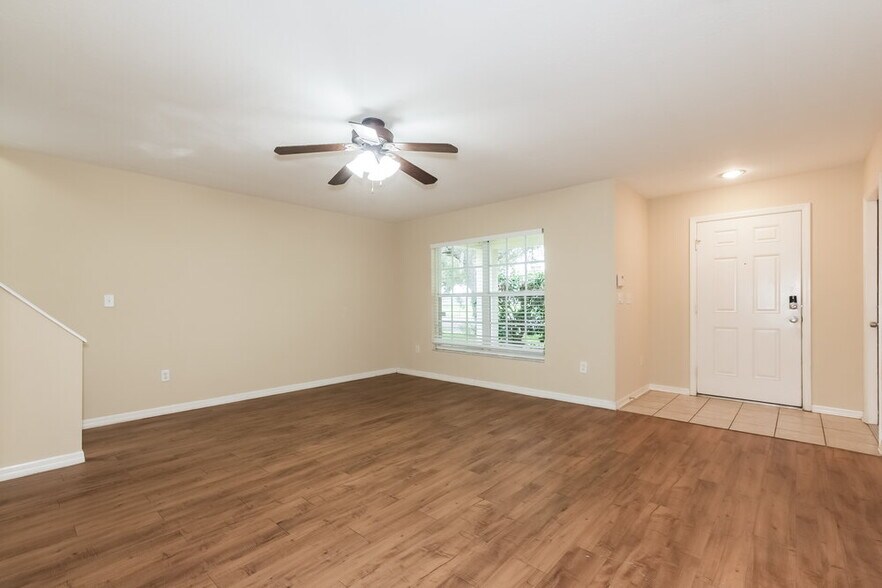 Building Photo - 6221 Kiteridge Dr