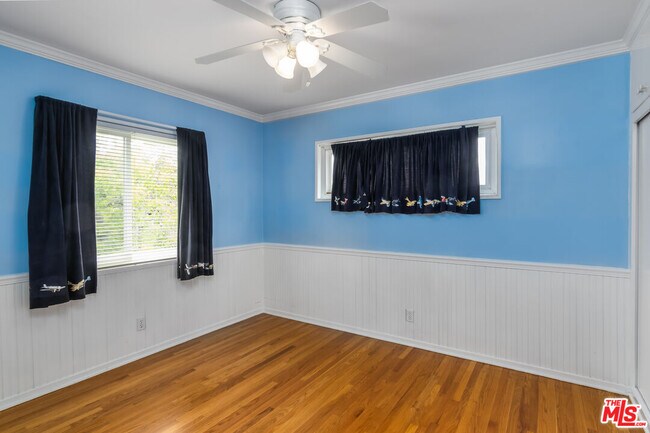 Building Photo - 5326 Leghorn Ave