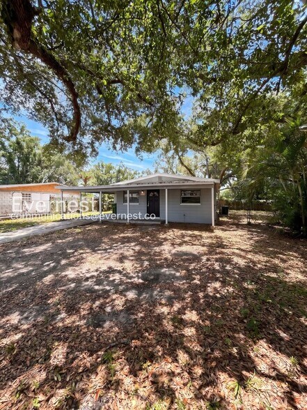 Building Photo - 4207 E Sandalwood Cir S