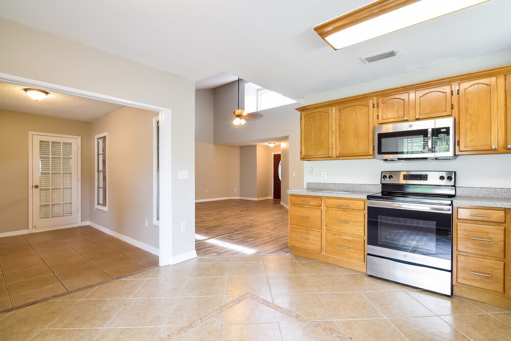 Building Photo - 734 Stillview Cir