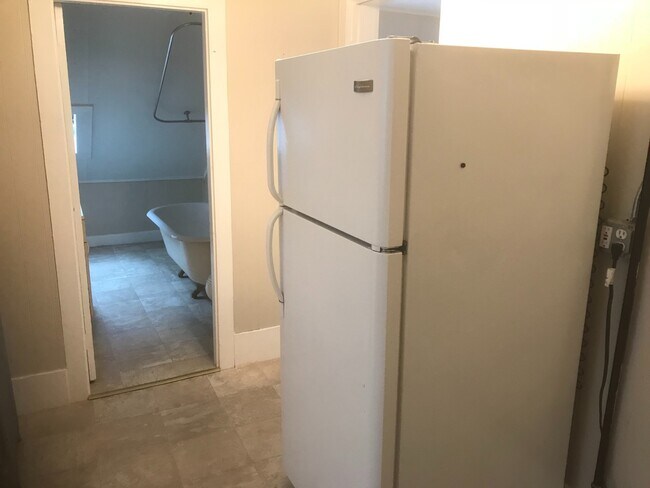 Interior Photo - 182 High Street