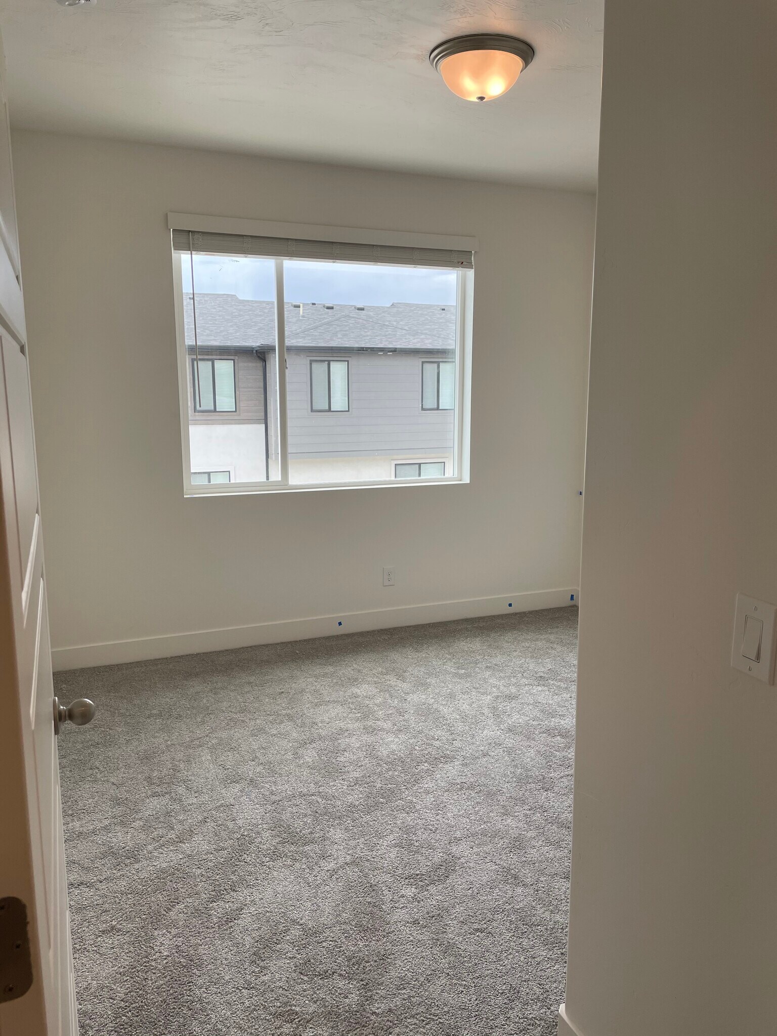 Building Photo - 551 S 1020 W