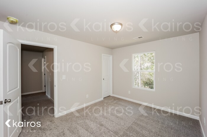 Building Photo - 454 Kildare Wy