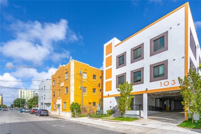 Building Photo - 1037 NW 2nd St