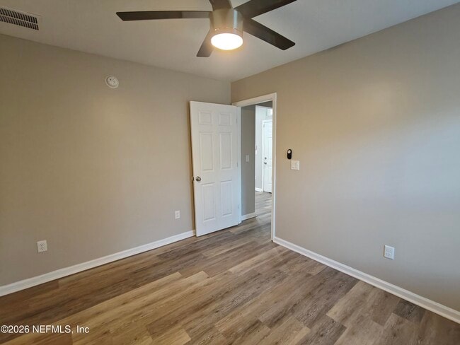 Building Photo - 8153 Thrasher Ave