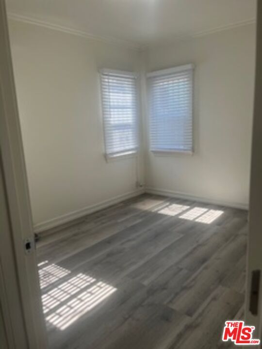 Building Photo - 5865 Denker Ave