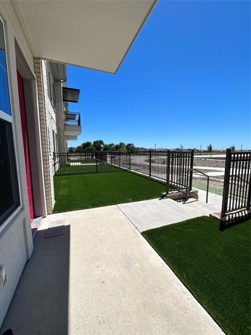 Building Photo - 11233 American Elm Wy