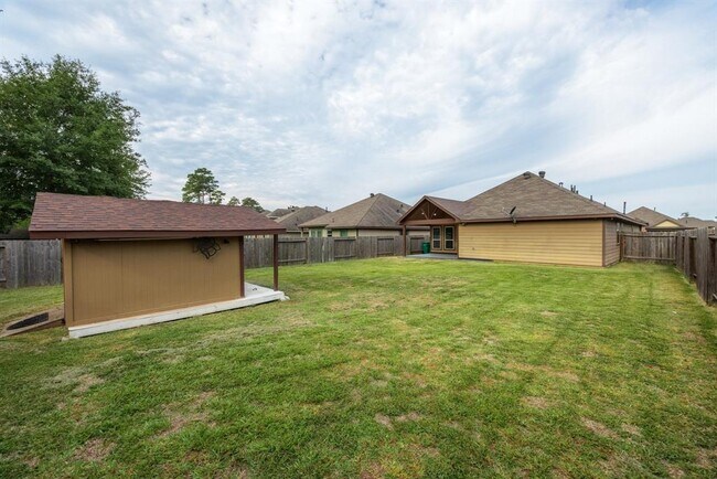 Building Photo - 1945 Briar Grove Dr