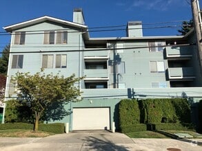 Building Photo - TWG South