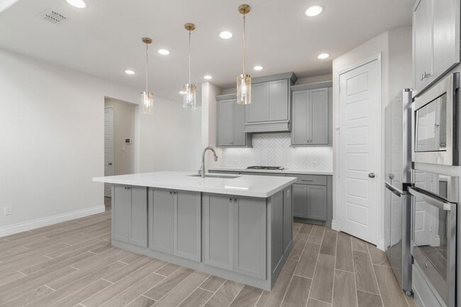 Building Photo - 2832 Saltwood Ct