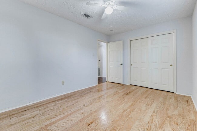 Building Photo - 3518 Pecan Point Dr