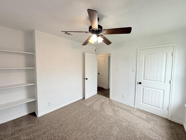 Building Photo - 3906 Anvil Range Rd