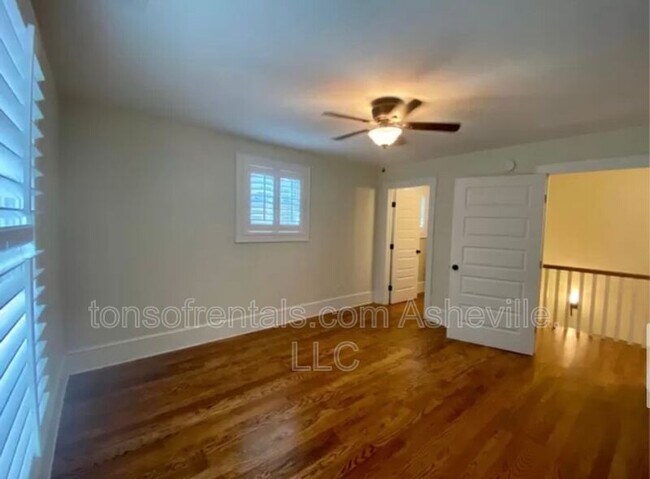 Building Photo - 240 S Beaumont St