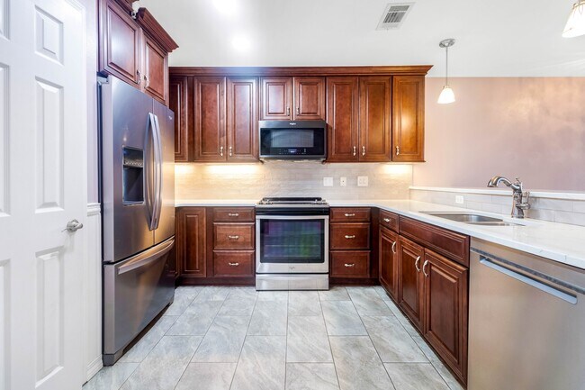 Building Photo - 1409 US-98
