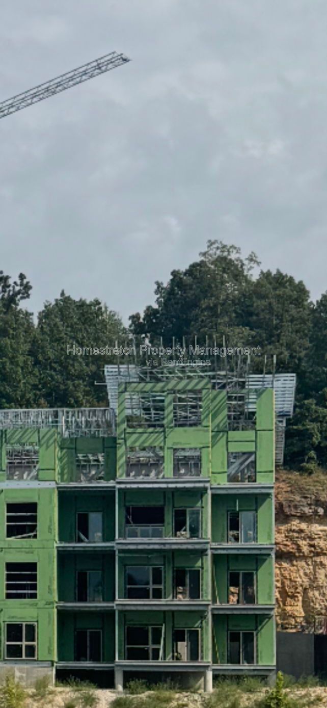 Building Photo - 5 Lake Rd