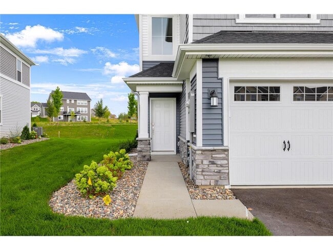 Primary Photo - 9482 4th St N