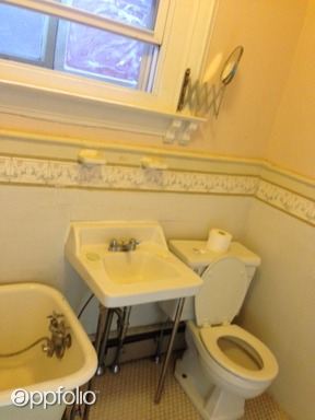 Building Photo - 241 S 46th St