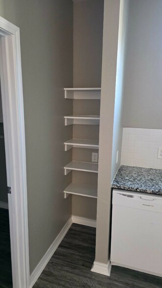 Building Photo - 1231 Rivas St