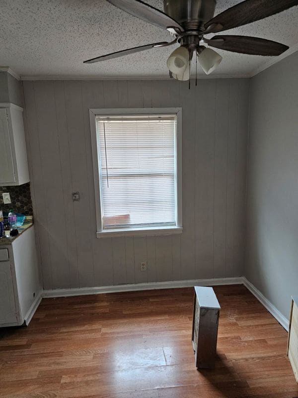 Building Photo - 122 Sweetwood St