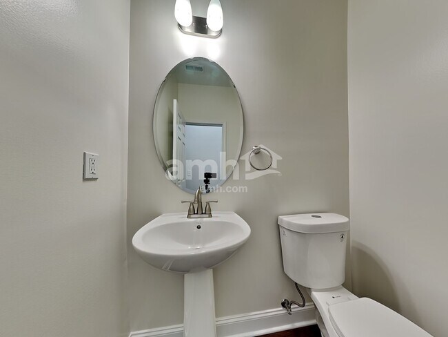 Building Photo - 2300 Madeline vine ln