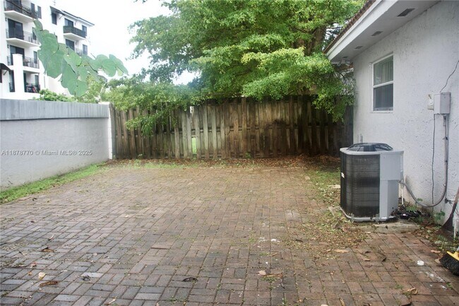 Building Photo - 9443 SW 174th St