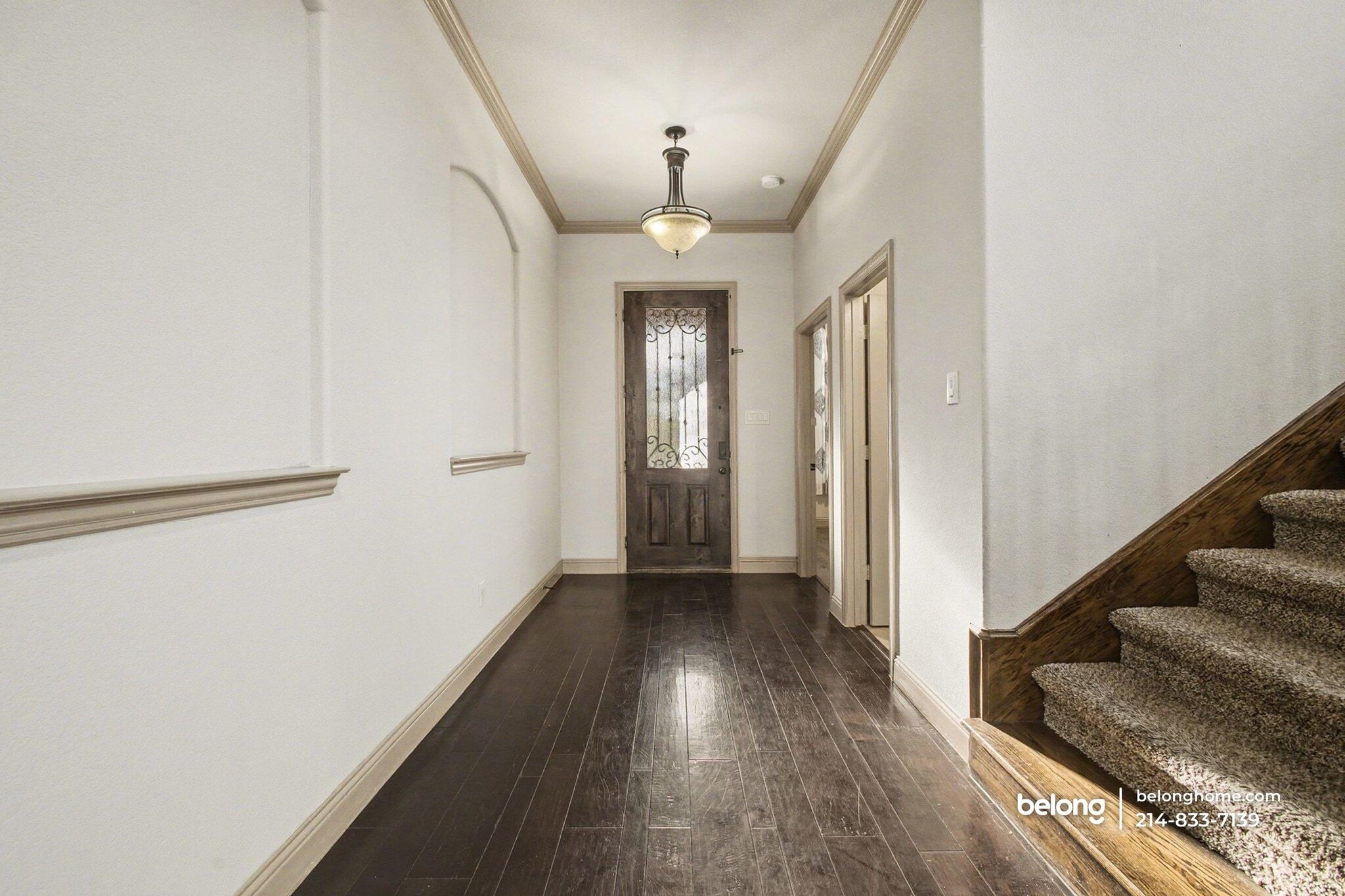 Building Photo - 588 Deverson Dr