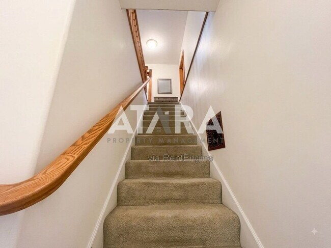 Building Photo - 226 W 300 N
