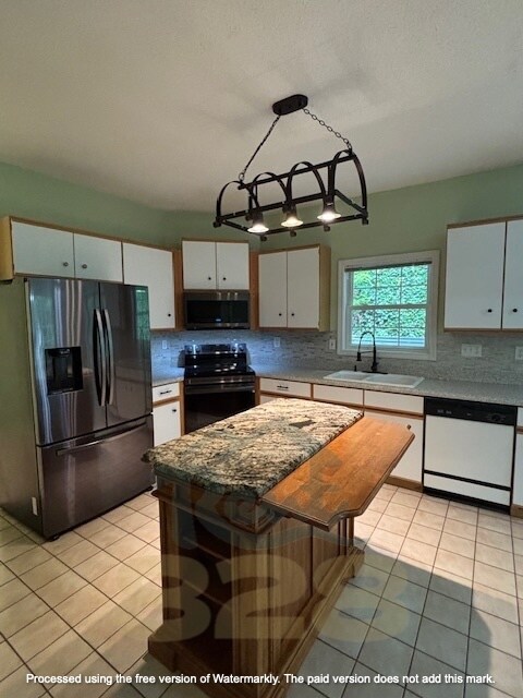 Building Photo - 2 Spicewood Ct