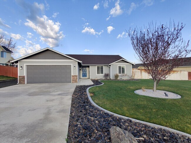 Primary Photo - Great West Richland Location