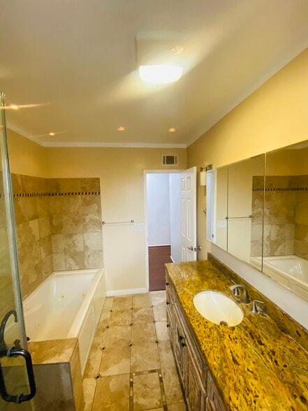 Bathroom 2 - 4968 W 59th St