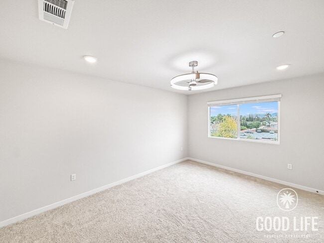 Building Photo - Beautiful New 3B/3BA Gated Community Townhome in Riverside for Lease!